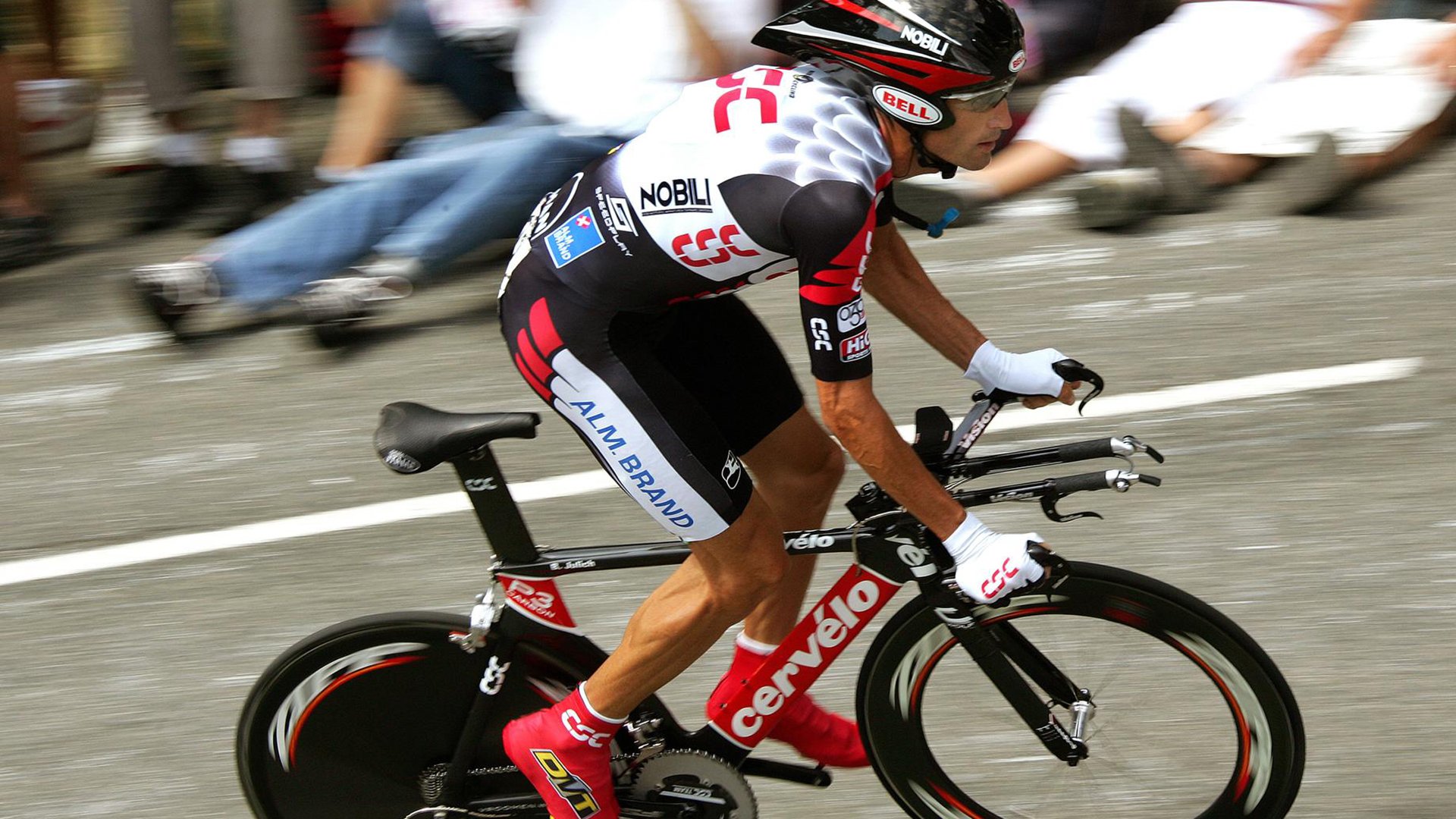 亚当斯57分风暴难掩哈达迪低迷 新疆内线危机拉响警报